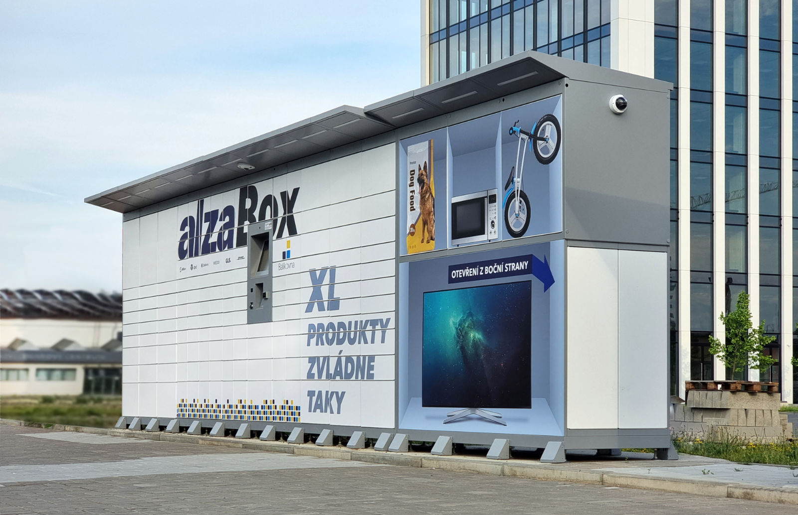 Balíková doručovací stanice systém alfaBOX s přístavbou pro výdej velkých balíků a televizorů