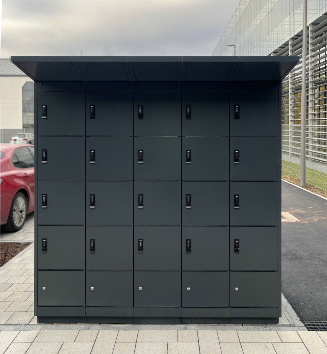 Sestava boxů pro nabíjení elektrokol