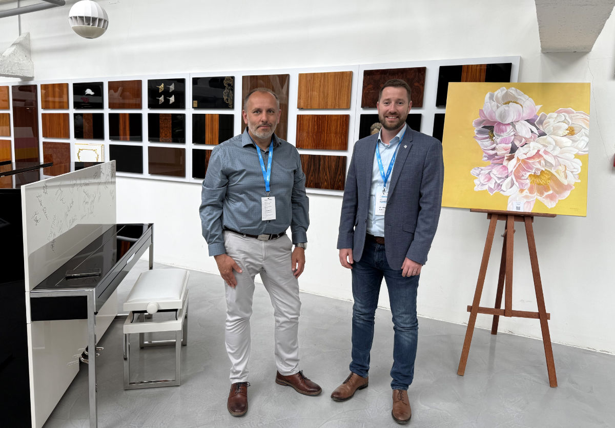 Ředitel společnosti Martin Pritula a obchodní ředitel Jiří Zelený,ml. na konferenci