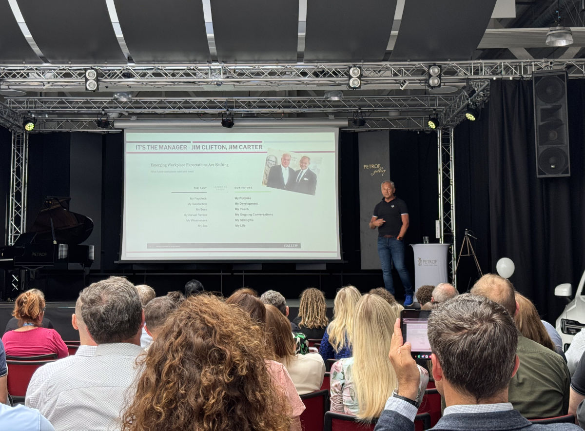 Program konference byl nabitý řečnickými esy