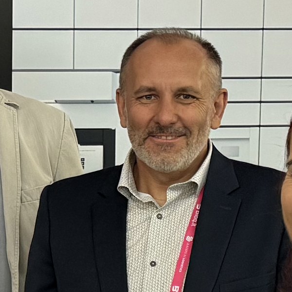 Martin Pritula, předseda představenstva ALFA 3, zdůraznil význam osobních setkání a mezinárodní spolupráce pro další rozvoj společnosti. 