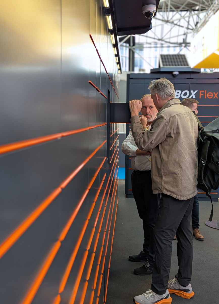 Náš CEO Martin Pritula při rozhovoru se zákazníkem Náš CEO Martin Pritula při rozhovoru se zákazníkem