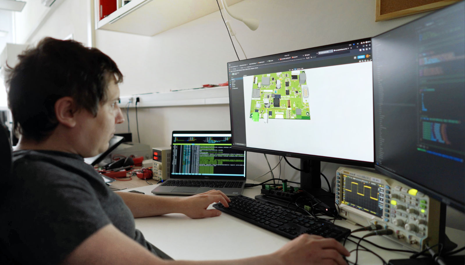 Hardware splňuje podmínky nepřetržitého provozu 